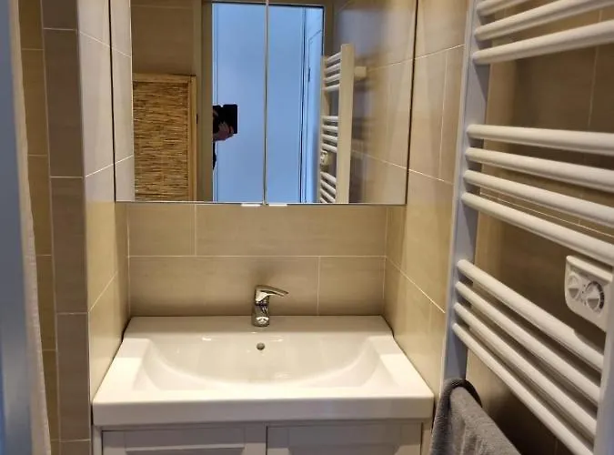 Naturiste Cap D'agde Port Vénus 212 *